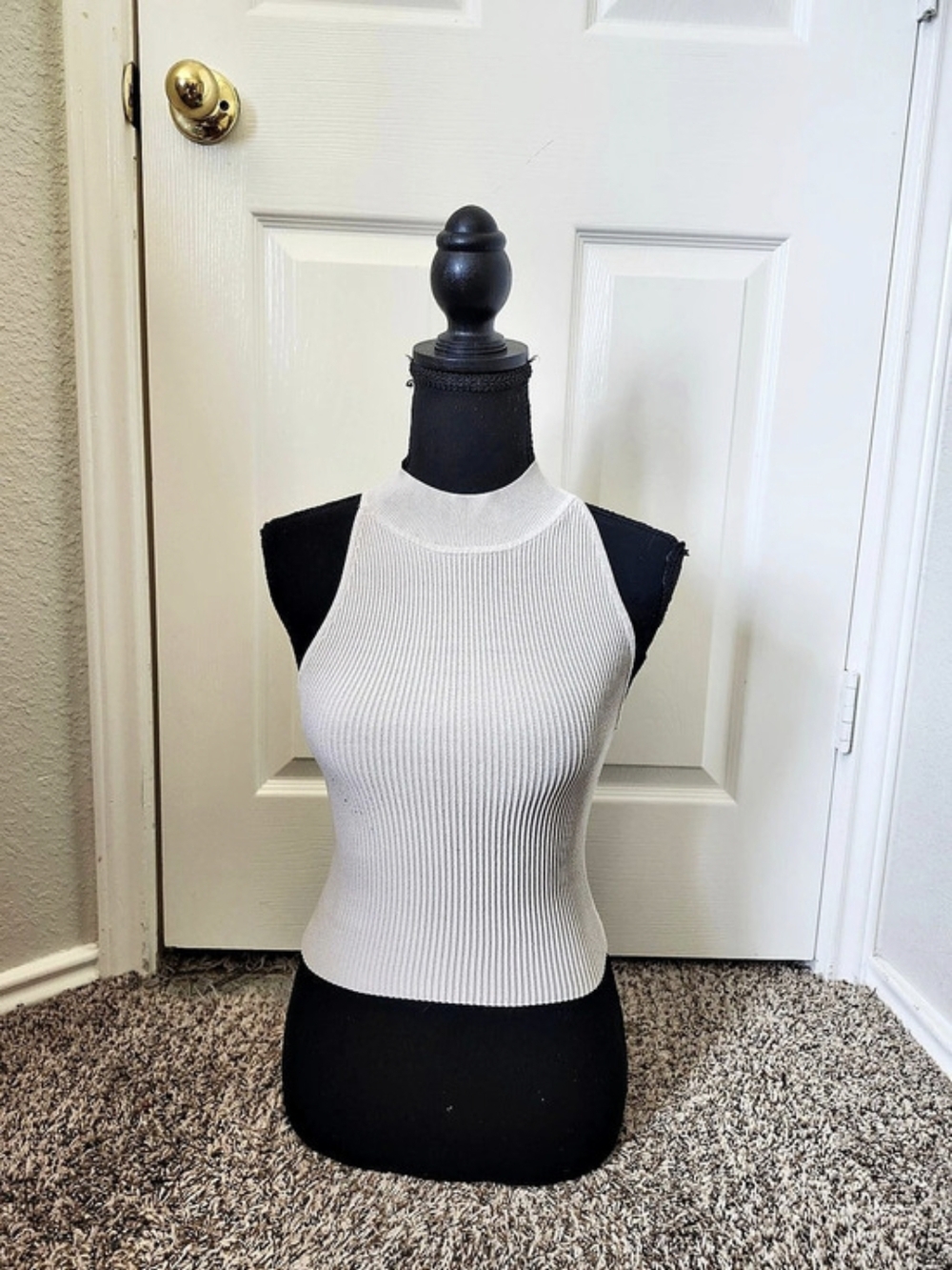 Babaton Sculpt Knit Mockneck Tank White XS